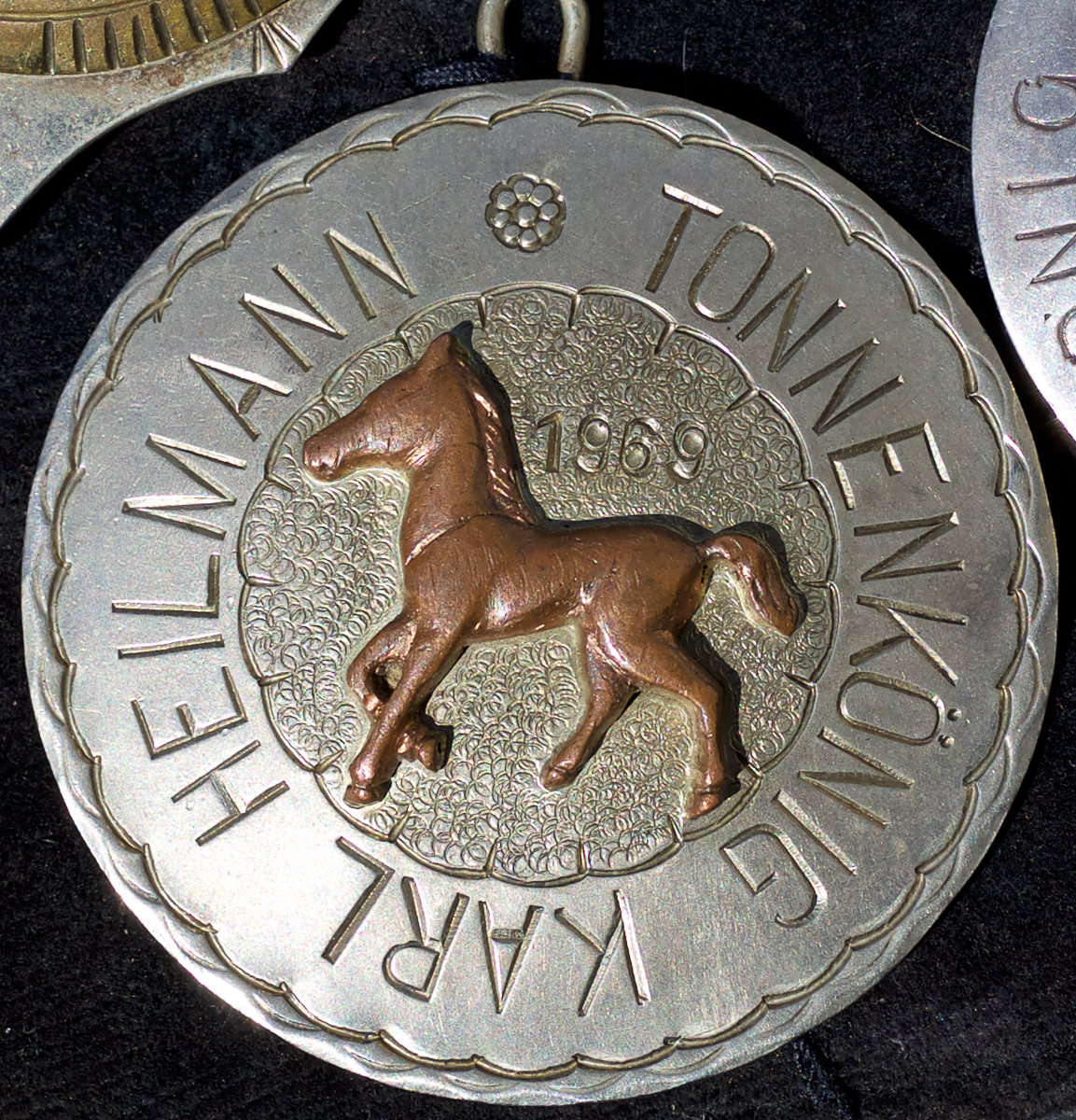 1969